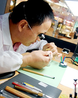 本杰明·托马斯-北京海鸥维修服务中心制表师